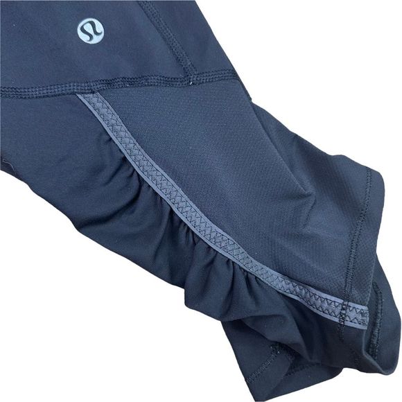 lululemon athletica Run Pace Crop Leggings - Size 4 - Picture 3 of 5